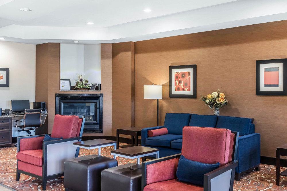 Comfort Inn & Suites Near Bethel College Newton Exteriér fotografie