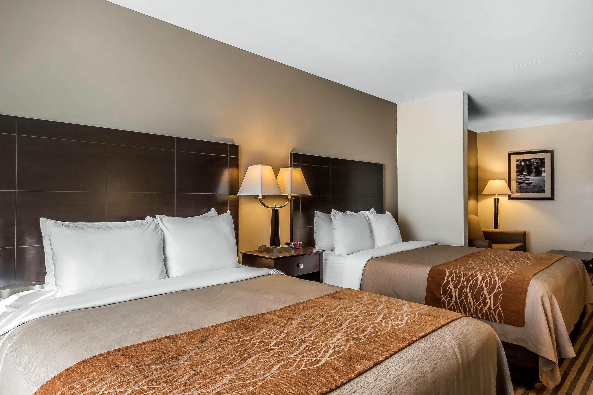 Comfort Inn & Suites Near Bethel College Newton Exteriér fotografie