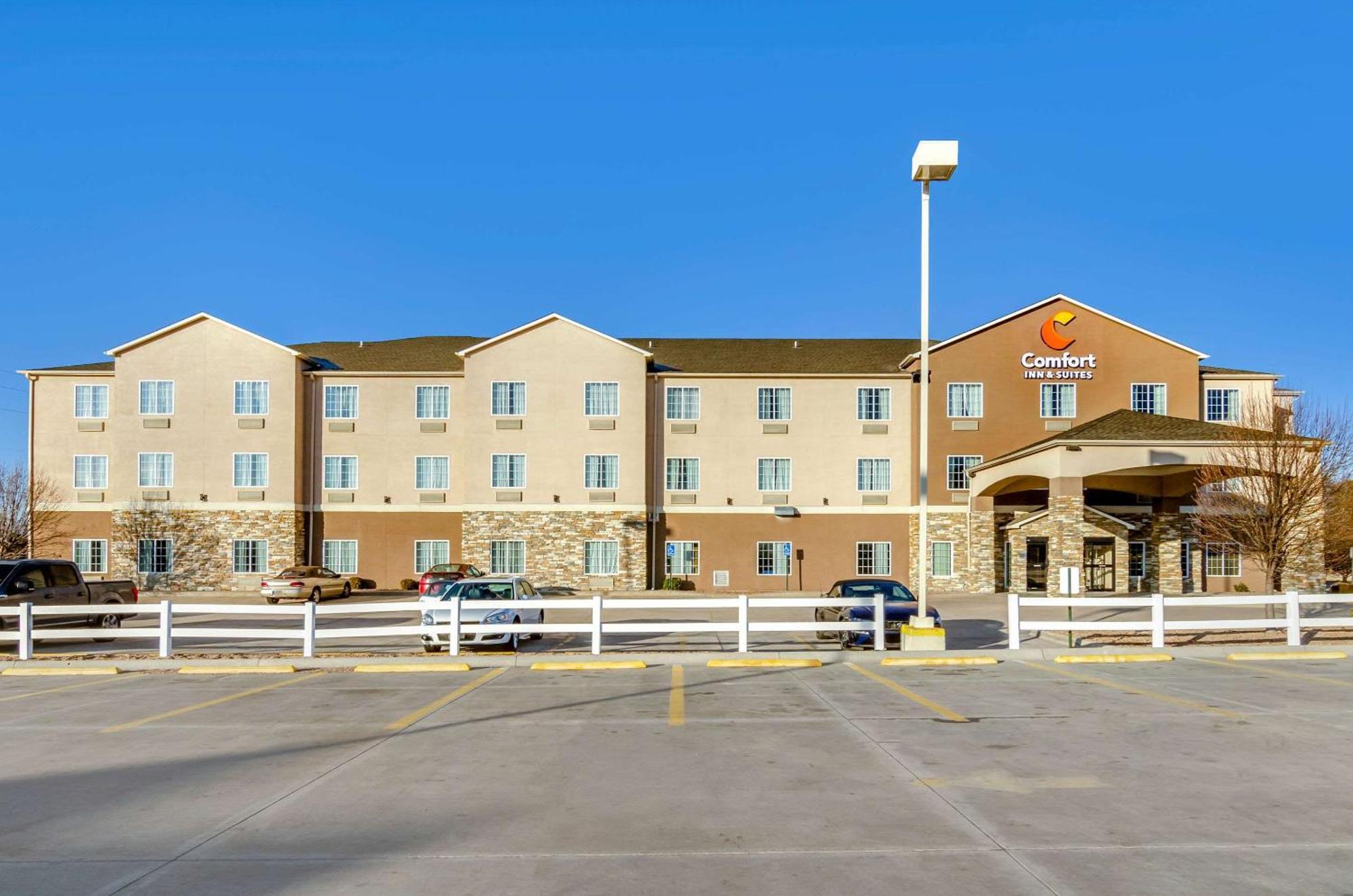 Comfort Inn & Suites Near Bethel College Newton Exteriér fotografie