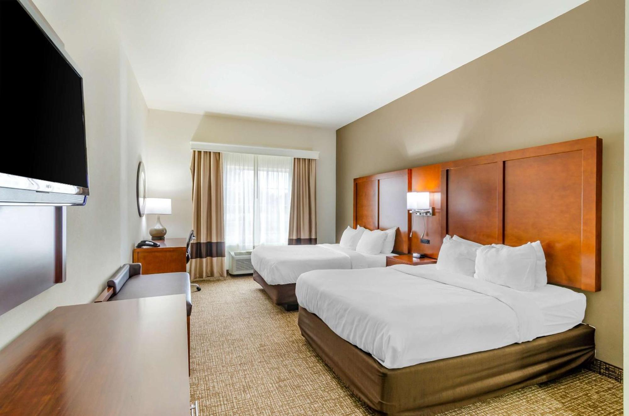 Comfort Inn & Suites Near Bethel College Newton Exteriér fotografie