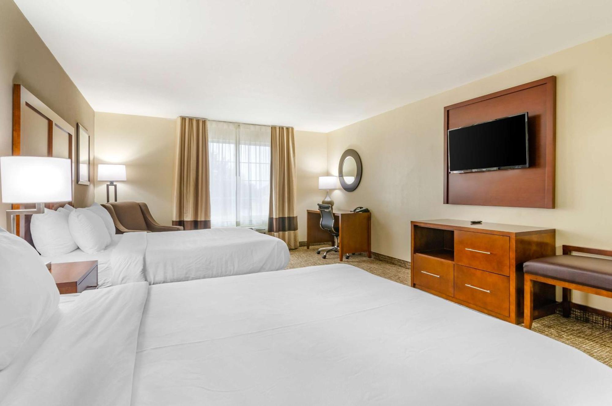 Comfort Inn & Suites Near Bethel College Newton Exteriér fotografie